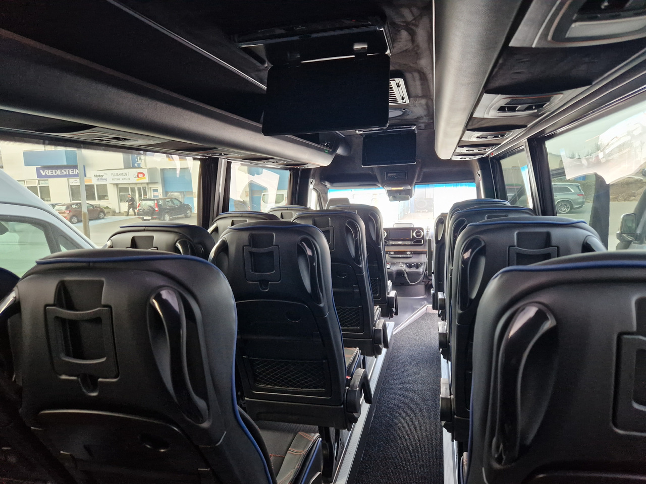 Minibus, Furgon pasagjerësh i ri MERCEDES-BENZ Sprinter 519 4x4 high and low drive: foto 10 Minibus, Furgon pasagjerësh i ri MERCEDES-BENZ Sprinter 519 4x4 high and low drive: foto 10