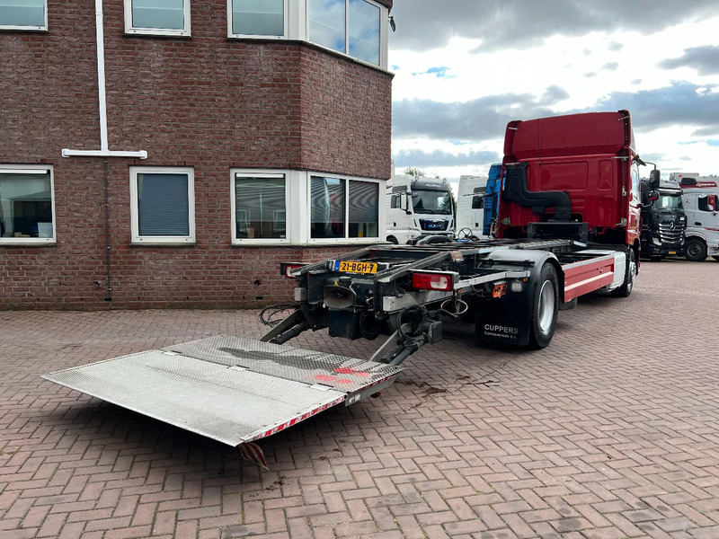 DAF CF 290 4X2 EURO6 SPACECAB RENOVA / VANGMUIL / LAADKLEP / TOP STAAT - Transportjer kontejnerësh/ Kamion me karroceri të çmontueshme: foto 4 DAF CF 290 4X2 EURO6 SPACECAB RENOVA / VANGMUIL / LAADKLEP / TOP STAAT - Transportjer kontejnerësh/ Kamion me karroceri të çmontueshme: foto 4