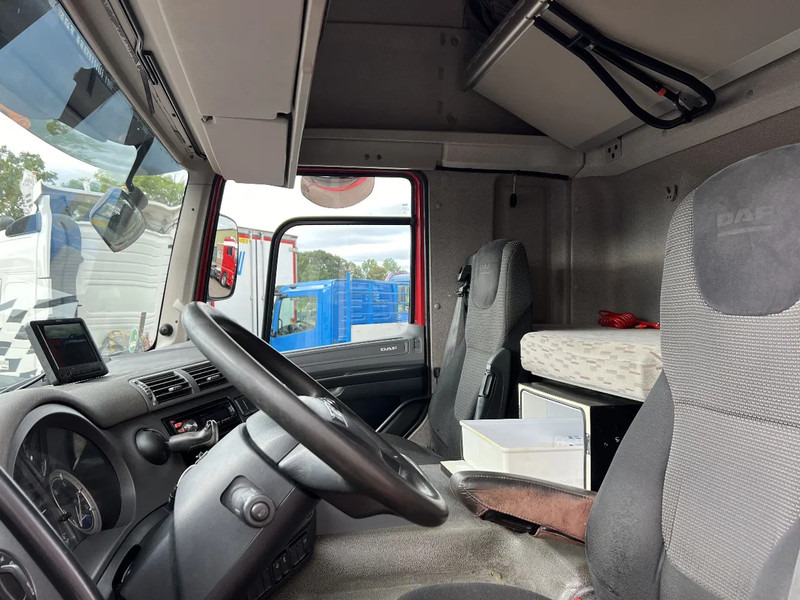 DAF CF 290 4X2 EURO6 SPACECAB RENOVA / VANGMUIL / LAADKLEP / TOP STAAT - Transportjer kontejnerësh/ Kamion me karroceri të çmontueshme: foto 5 DAF CF 290 4X2 EURO6 SPACECAB RENOVA / VANGMUIL / LAADKLEP / TOP STAAT - Transportjer kontejnerësh/ Kamion me karroceri të çmontueshme: foto 5