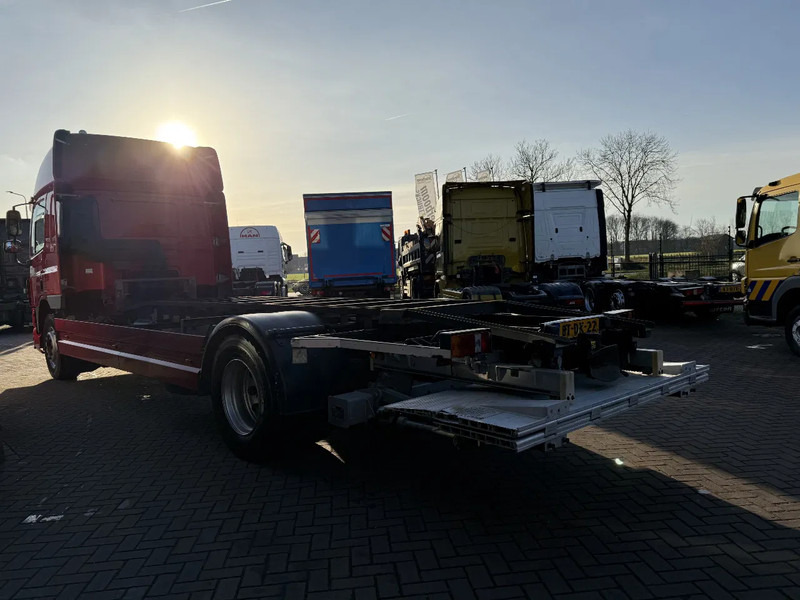 DAF CF 75 CF75-250 4X2 SPACECAB/RENOVA/STEEL/AIR/AIRCO/HOLLAND TRUCK - Transportjer kontejnerësh/ Kamion me karroceri të çmontueshme: foto 5 DAF CF 75 CF75-250 4X2 SPACECAB/RENOVA/STEEL/AIR/AIRCO/HOLLAND TRUCK - Transportjer kontejnerësh/ Kamion me karroceri të çmontueshme: foto 5