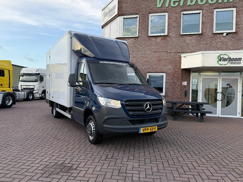 Mercedes-Benz Sprinter Sprinter 515CDI bakwagen met klep / automaat / MBUX /Navi / Airco / Camera / Top - Kamioncine me kontinier: foto 1 Mercedes-Benz Sprinter Sprinter 515CDI bakwagen met klep / automaat / MBUX /Navi / Airco / Camera / Top - Kamioncine me kontinier: foto 1