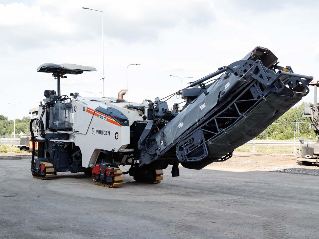 WIRTGEN W 100 CFi - Frezë asfalti: foto 4 WIRTGEN W 100 CFi - Frezë asfalti: foto 4