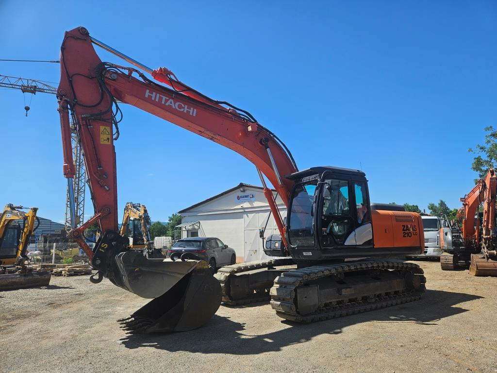 HITACHI ZX 210 LC - Ekskavator me zinxhirë: foto 4 HITACHI ZX 210 LC - Ekskavator me zinxhirë: foto 4