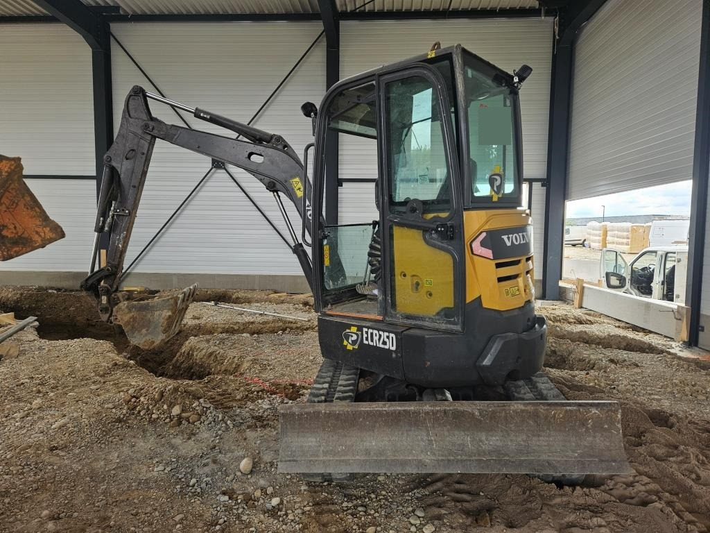 VOLVO ECR 25 D - Miniekskavator: foto 1 VOLVO ECR 25 D - Miniekskavator: foto 1