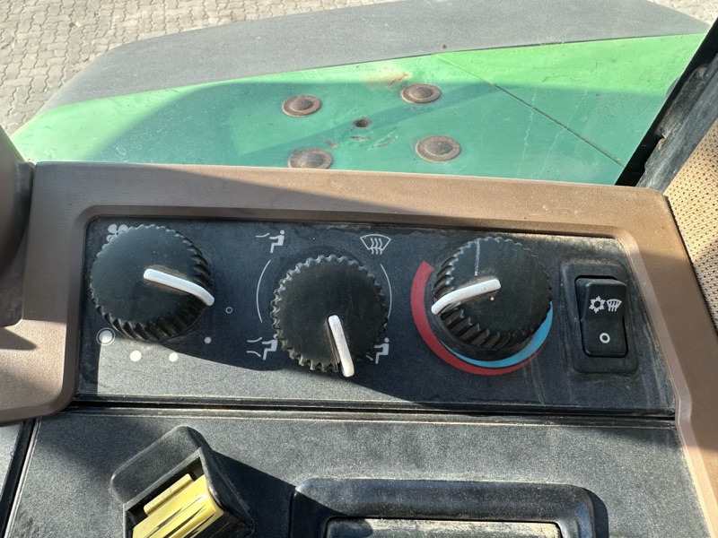 John Deere 7810 Powrquad - Traktor: foto 3 John Deere 7810 Powrquad - Traktor: foto 3