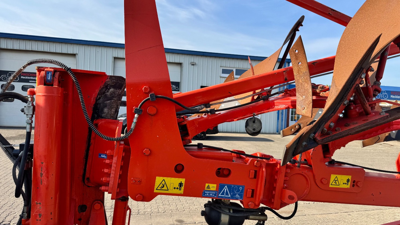 Kuhn Challenger T - 8-furchig #TOP# - Plug: foto 4 Kuhn Challenger T - 8-furchig #TOP# - Plug: foto 4