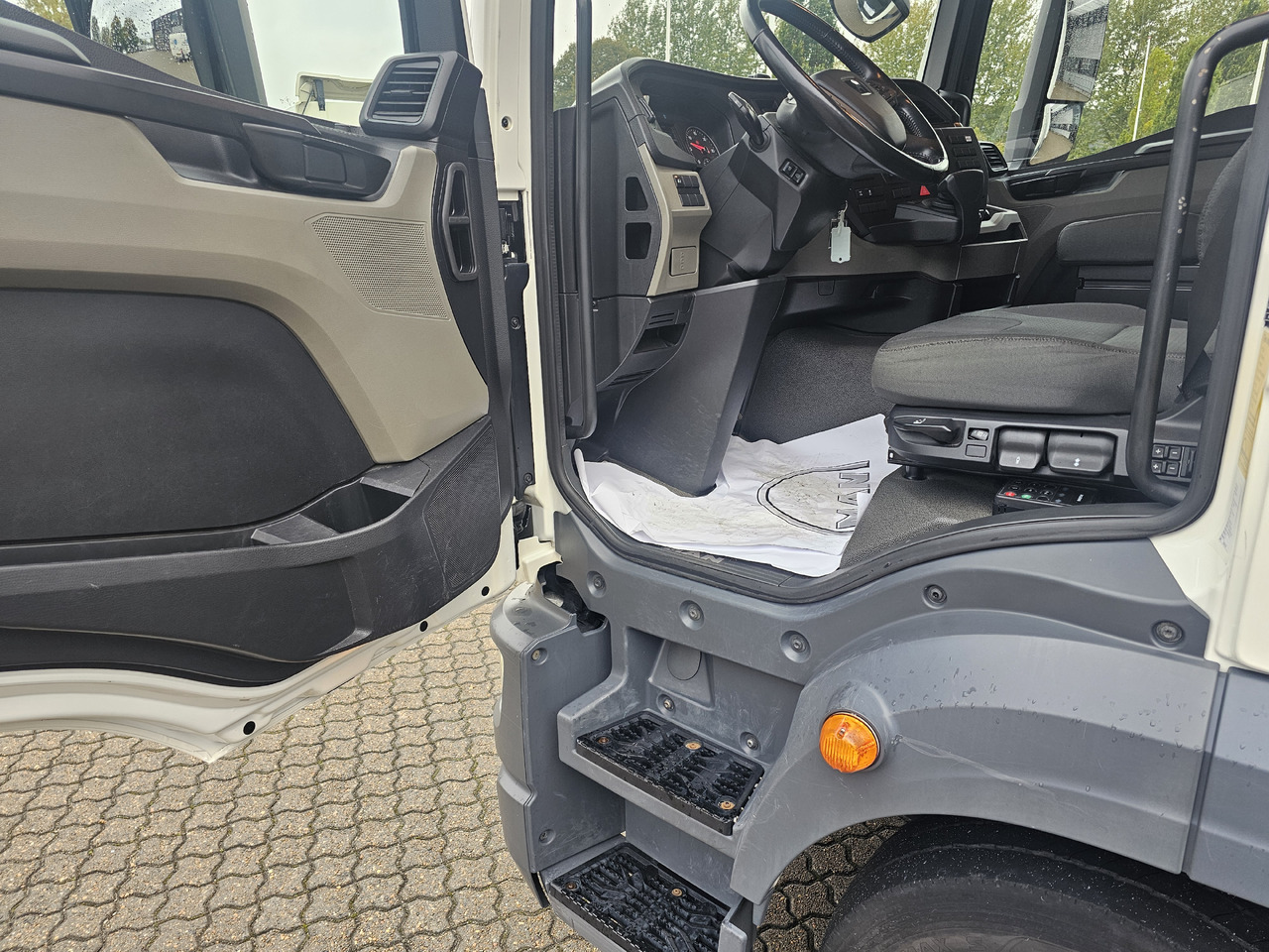 Kamion me tendë MAN TGL 12.250: foto 6 Kamion me tendë MAN TGL 12.250: foto 6