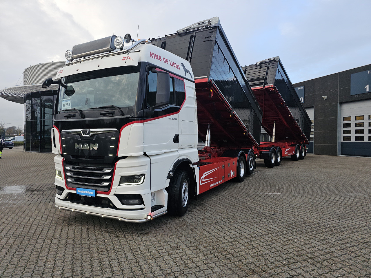 MAN TGX 26.580 6X2-4 Hængertræk - Kamion vetëshkarkues: foto 1 MAN TGX 26.580 6X2-4 Hængertræk - Kamion vetëshkarkues: foto 1