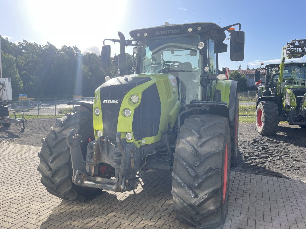 CLAAS Arion 660 CMATIC - Traktor: foto 1 CLAAS Arion 660 CMATIC - Traktor: foto 1