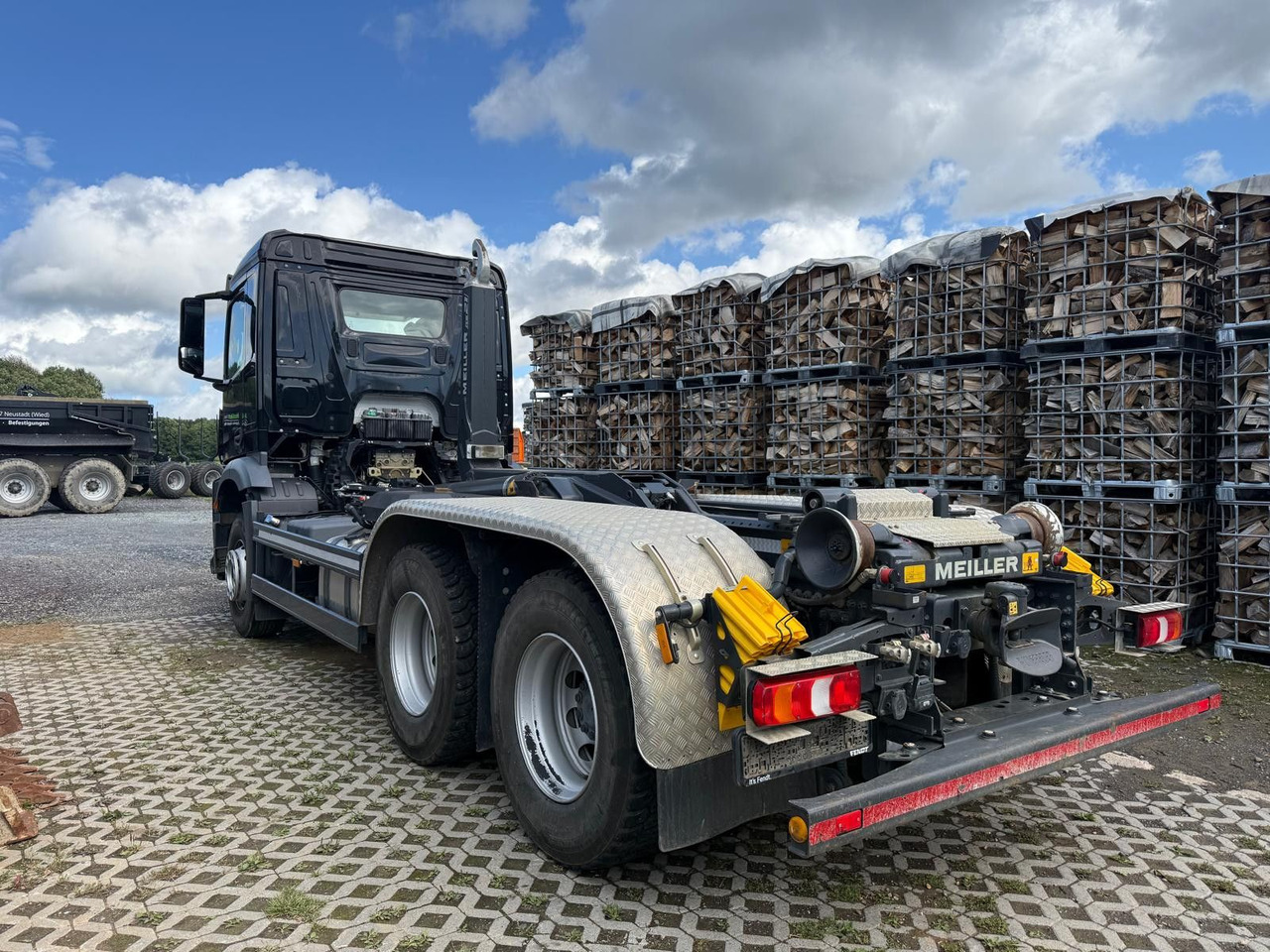 Mercedes-Benz Arocs 5 2648 Meiller Hakenlift 21-60 neuwertig - Kamion vetëngarkues: foto 5 Mercedes-Benz Arocs 5 2648 Meiller Hakenlift 21-60 neuwertig - Kamion vetëngarkues: foto 5