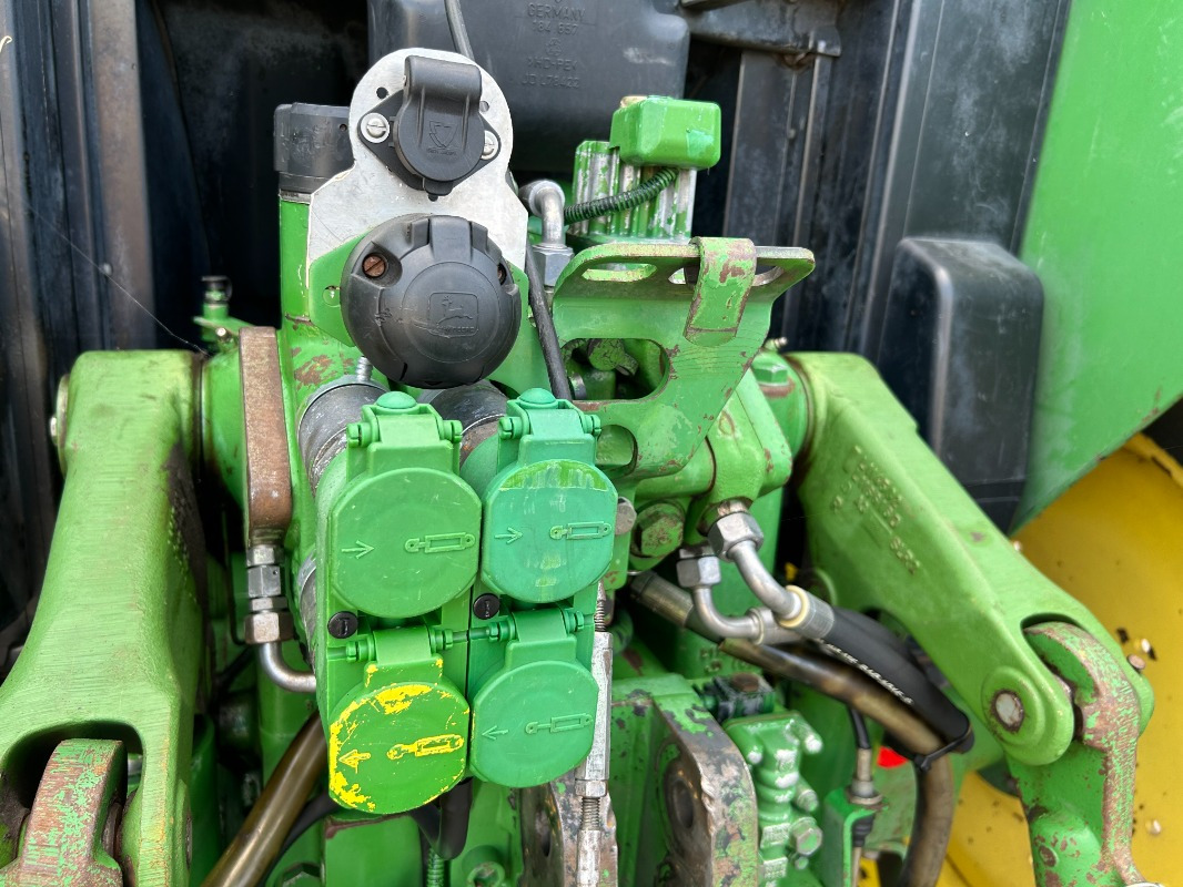 John Deere 6110 - Traktor: foto 5 John Deere 6110 - Traktor: foto 5