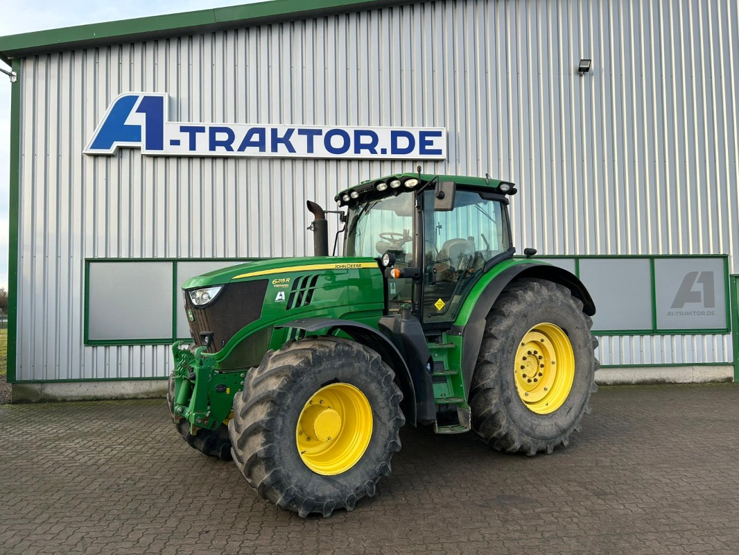 Traktor John Deere 6215R: foto 1