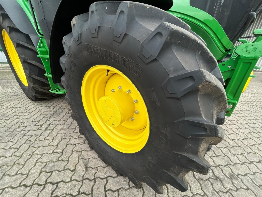 John Deere 6R 155 - Traktor: foto 3 John Deere 6R 155 - Traktor: foto 3