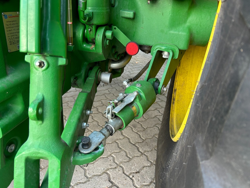 John Deere 6R 215 - Traktor: foto 4 John Deere 6R 215 - Traktor: foto 4