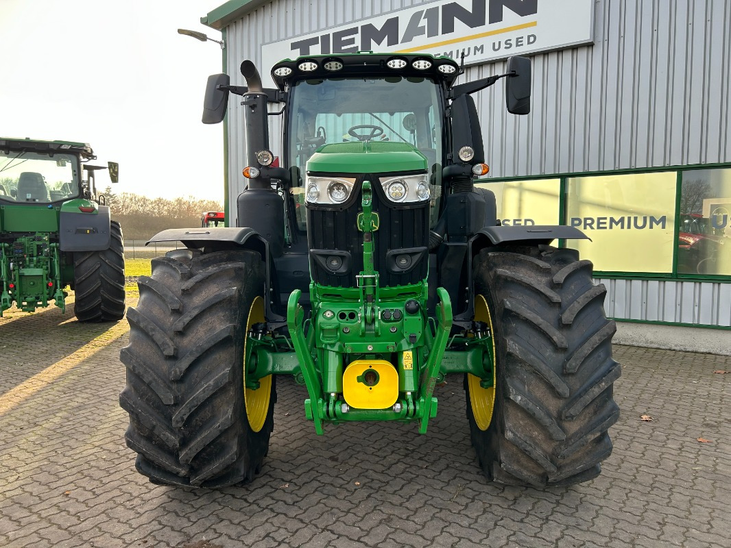 John Deere 6R 230 - Traktor: foto 4 John Deere 6R 230 - Traktor: foto 4