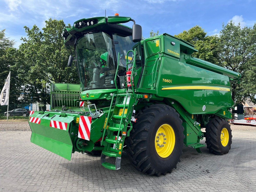 John Deere T660 - Autokombajnë: foto 1 John Deere T660 - Autokombajnë: foto 1