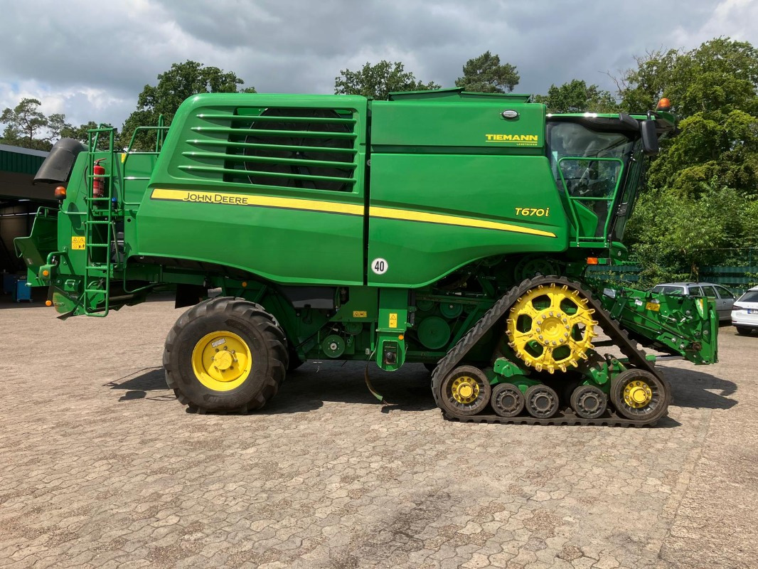 John Deere T670 - Autokombajnë: foto 5 John Deere T670 - Autokombajnë: foto 5