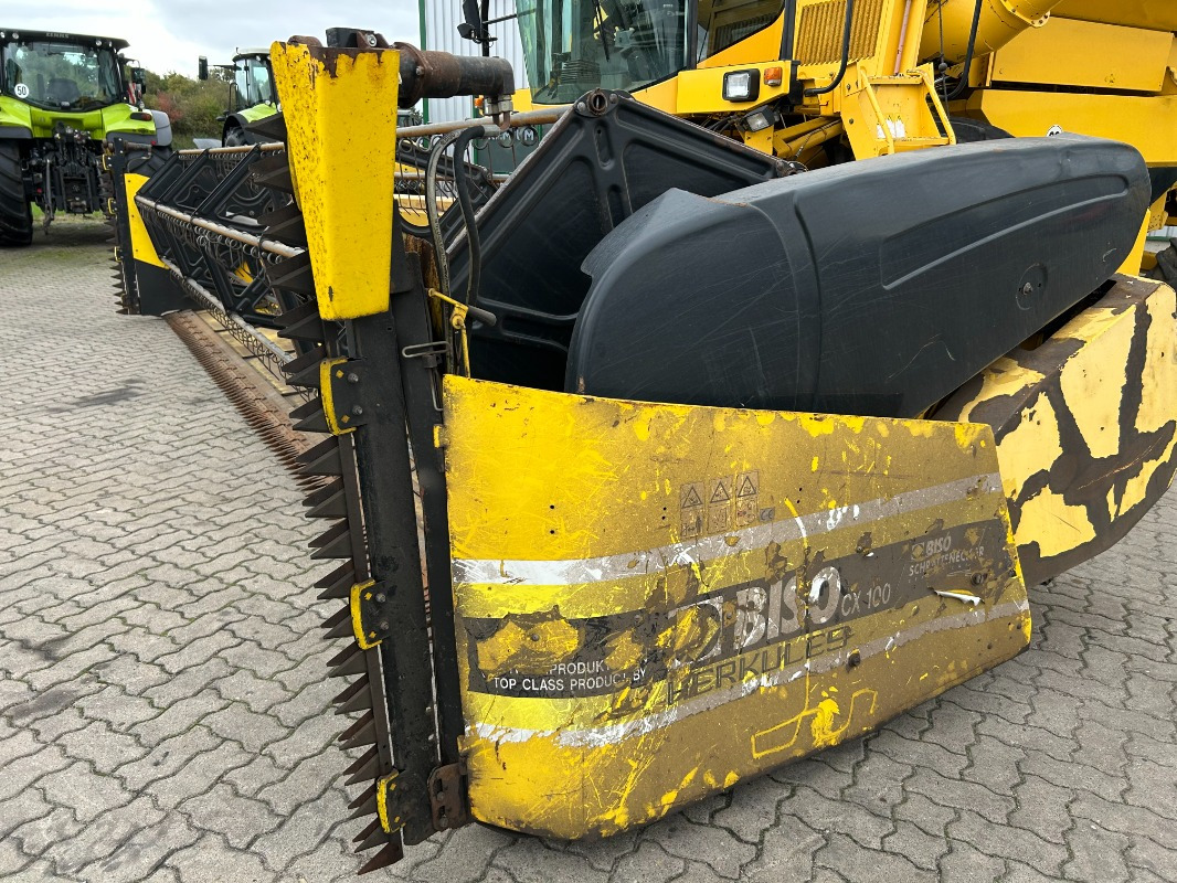 New Holland TX 68 Plus - Autokombajnë: foto 3 New Holland TX 68 Plus - Autokombajnë: foto 3