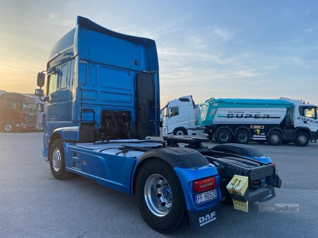 DAF XF105.510 - Gjysmë-kamion: foto 4 DAF XF105.510 - Gjysmë-kamion: foto 4
