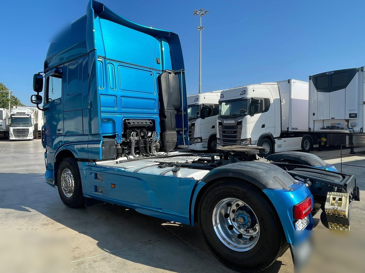 DAF XF105.510 - Gjysmë-kamion: foto 3 DAF XF105.510 - Gjysmë-kamion: foto 3