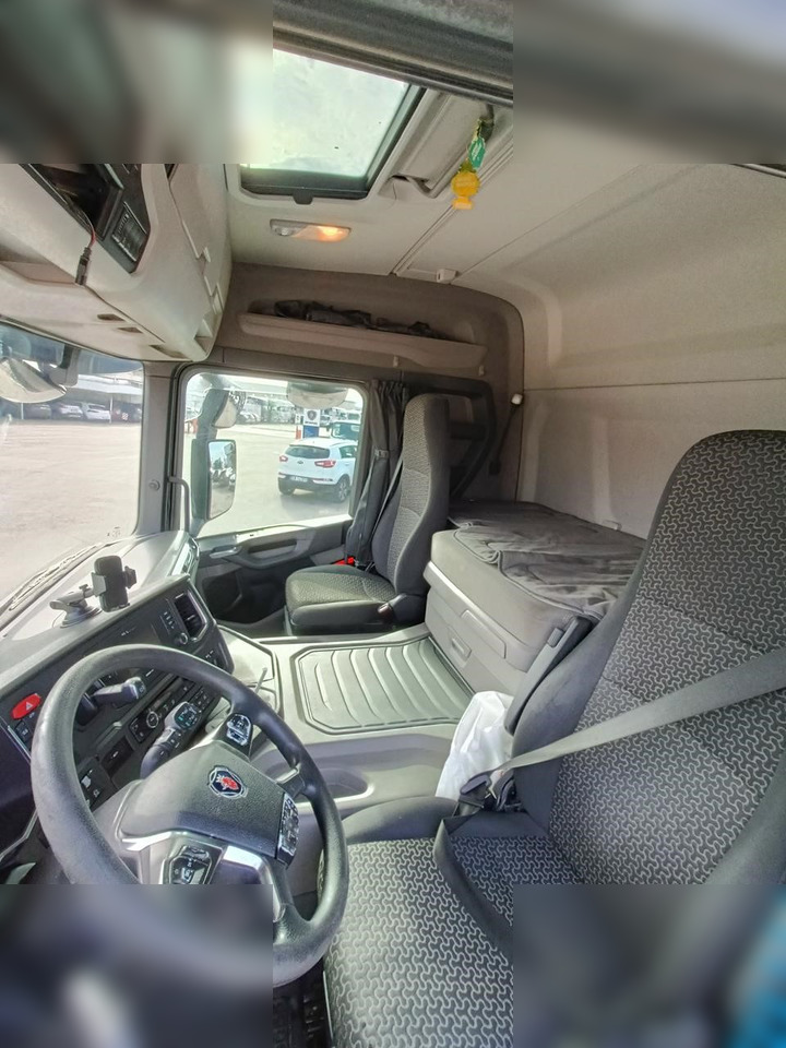 SCANIA P450 - Gjysmë-kamion: foto 5 SCANIA P450 - Gjysmë-kamion: foto 5