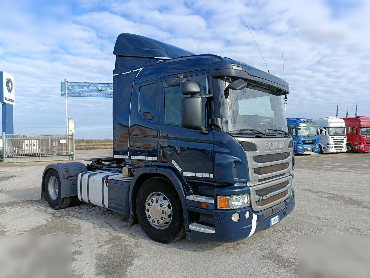 SCANIA P450 - Gjysmë-kamion: foto 2 SCANIA P450 - Gjysmë-kamion: foto 2