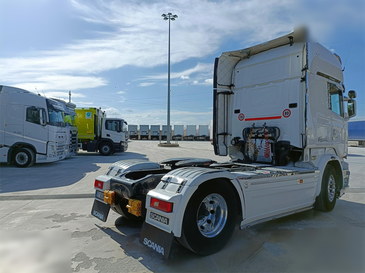 SCANIA R520 - Gjysmë-kamion: foto 3 SCANIA R520 - Gjysmë-kamion: foto 3