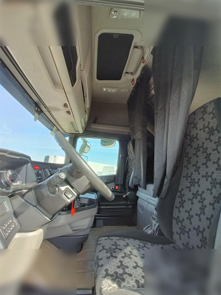 SCANIA S500 - Gjysmë-kamion: foto 5 SCANIA S500 - Gjysmë-kamion: foto 5