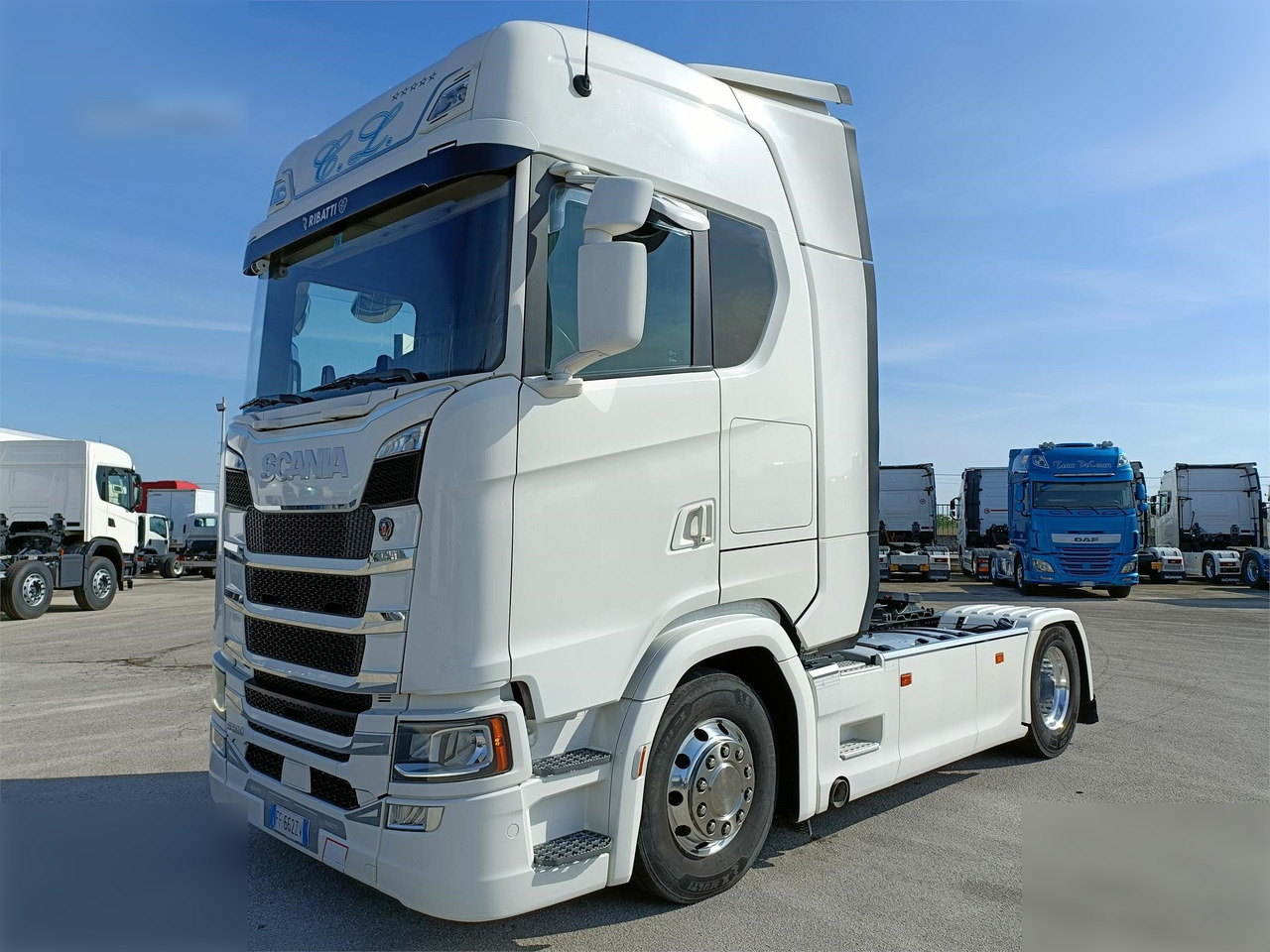 SCANIA S500 - Gjysmë-kamion: foto 1 SCANIA S500 - Gjysmë-kamion: foto 1