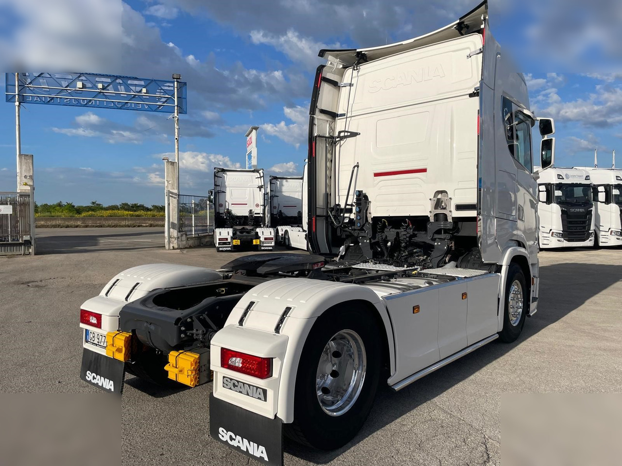 SCANIA S500 - Gjysmë-kamion: foto 3 SCANIA S500 - Gjysmë-kamion: foto 3