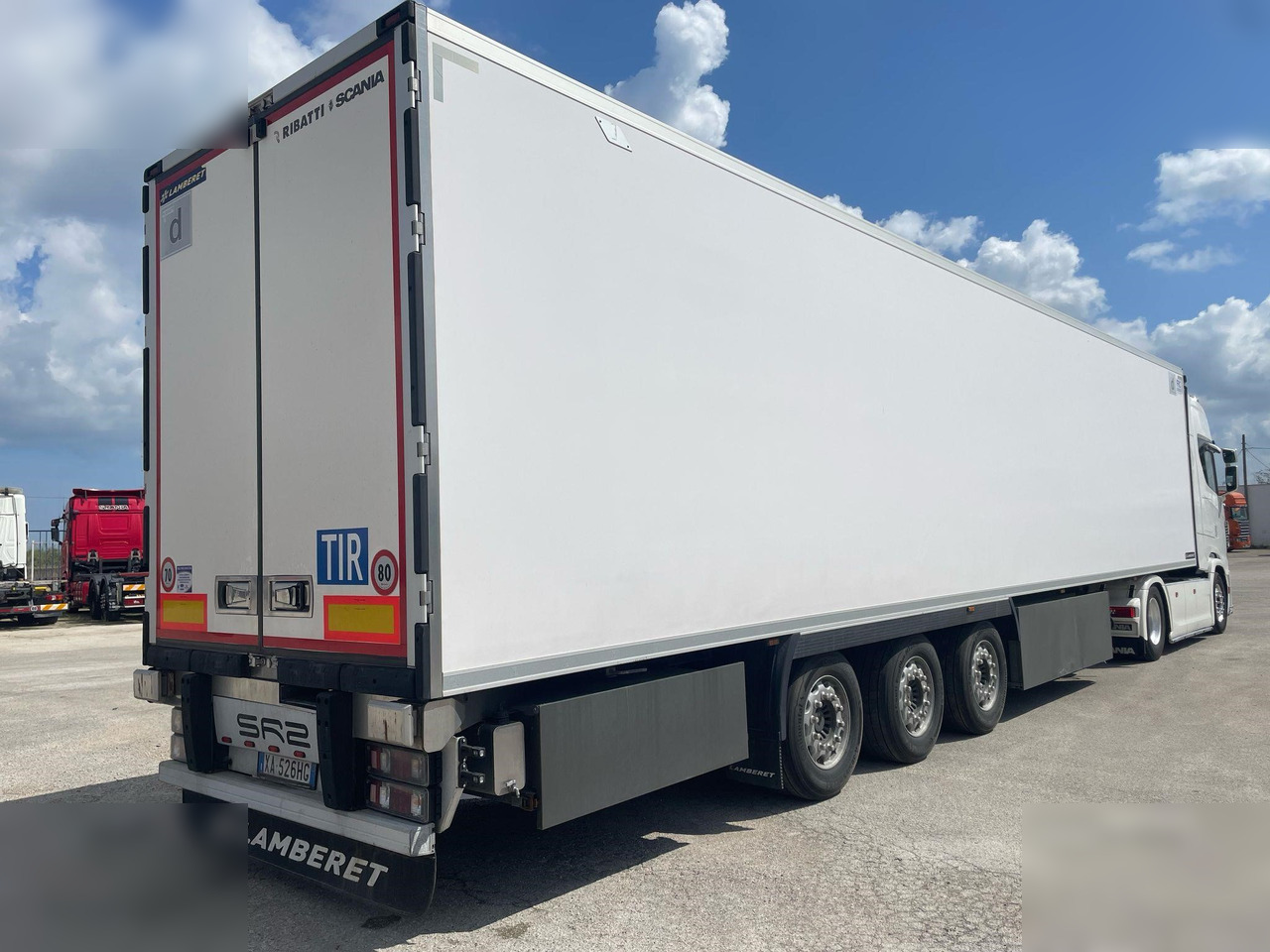 LAMBERET - Gjysmë rimorkio frigorifer: foto 1 LAMBERET - Gjysmë rimorkio frigorifer: foto 1