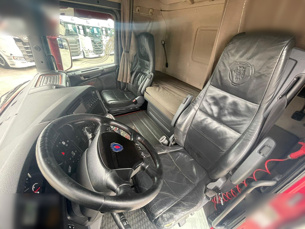 SCANIA R560 - Transportjer kontejnerësh/ Kamion me karroceri të çmontueshme: foto 5 SCANIA R560 - Transportjer kontejnerësh/ Kamion me karroceri të çmontueshme: foto 5