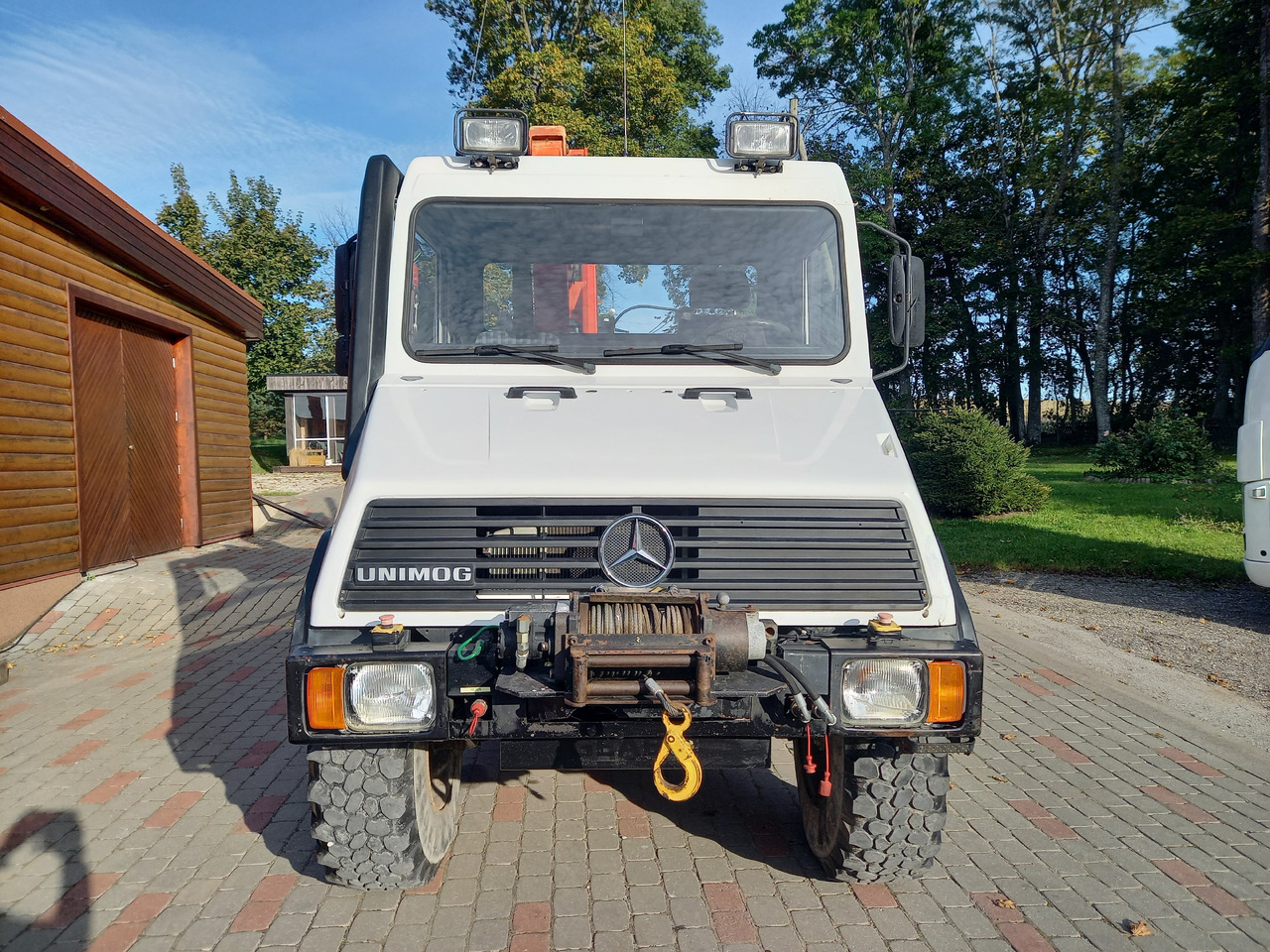 UNIMOG U100L - Kamion me vinç: foto 4 UNIMOG U100L - Kamion me vinç: foto 4