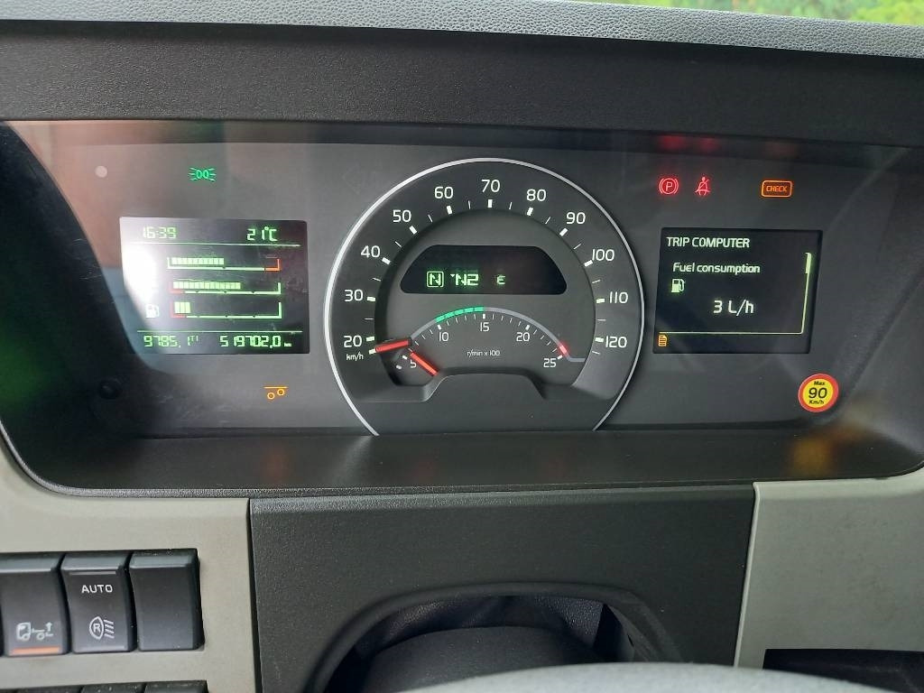 Kamion frigorifer Volvo FM 330, 6x2, CARRIER SUPRA 950 U: foto 48 Kamion frigorifer Volvo FM 330, 6x2, CARRIER SUPRA 950 U: foto 48