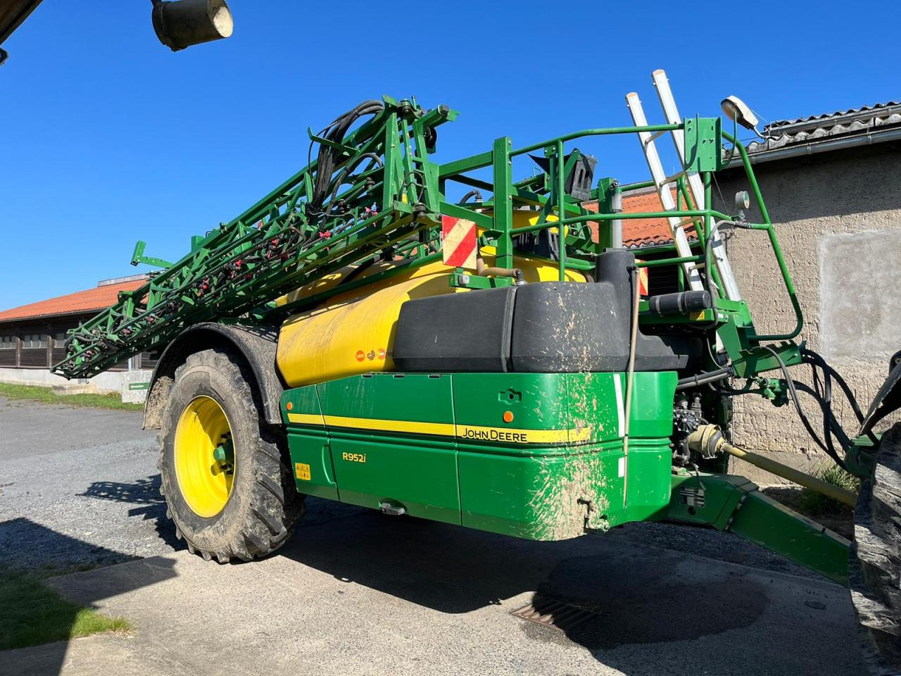 John Deere R962I - Spërkatës me rimorkio: foto 1 John Deere R962I - Spërkatës me rimorkio: foto 1