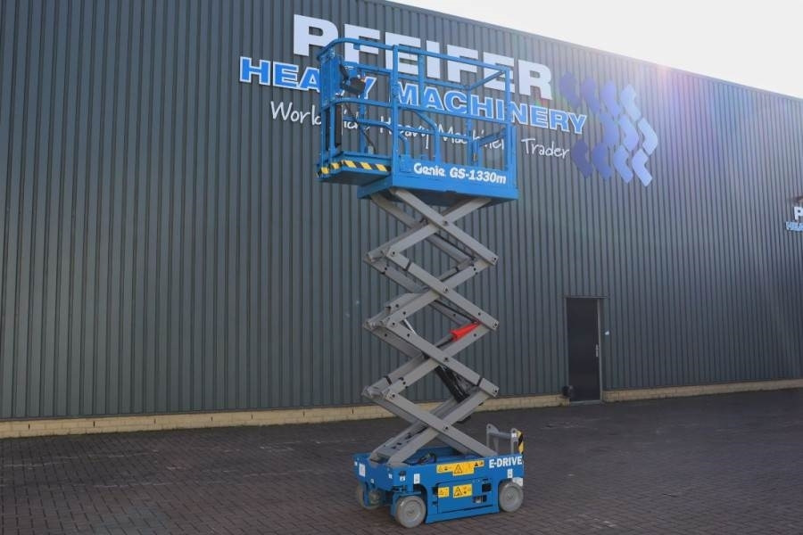 Genie GS1330M Valid inspection, *Guarantee! All-Electric - Ngritës gërshërë: foto 3 Genie GS1330M Valid inspection, *Guarantee! All-Electric - Ngritës gërshërë: foto 3