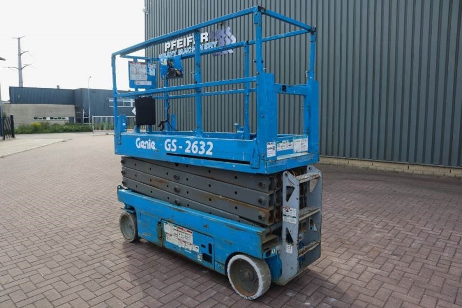 Ngritës gërshërë Genie GS2632 Electric, Working Height 10m, 227kg Capacit: foto 8