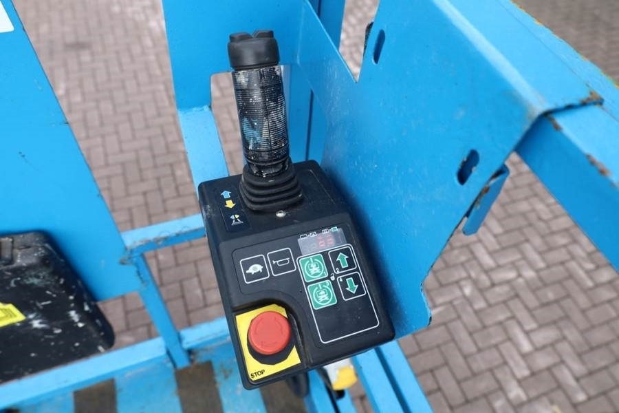 Genie GS2646 Electric, Working Height 9.80m, Capacity 45 - Ngritës gërshërë: foto 5 Genie GS2646 Electric, Working Height 9.80m, Capacity 45 - Ngritës gërshërë: foto 5