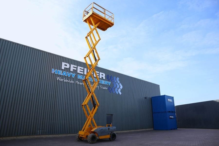 Haulotte Compact 12RTE Electric, 12m Working Height, 450kg - Ngritës gërshërë: foto 3 Haulotte Compact 12RTE Electric, 12m Working Height, 450kg - Ngritës gërshërë: foto 3
