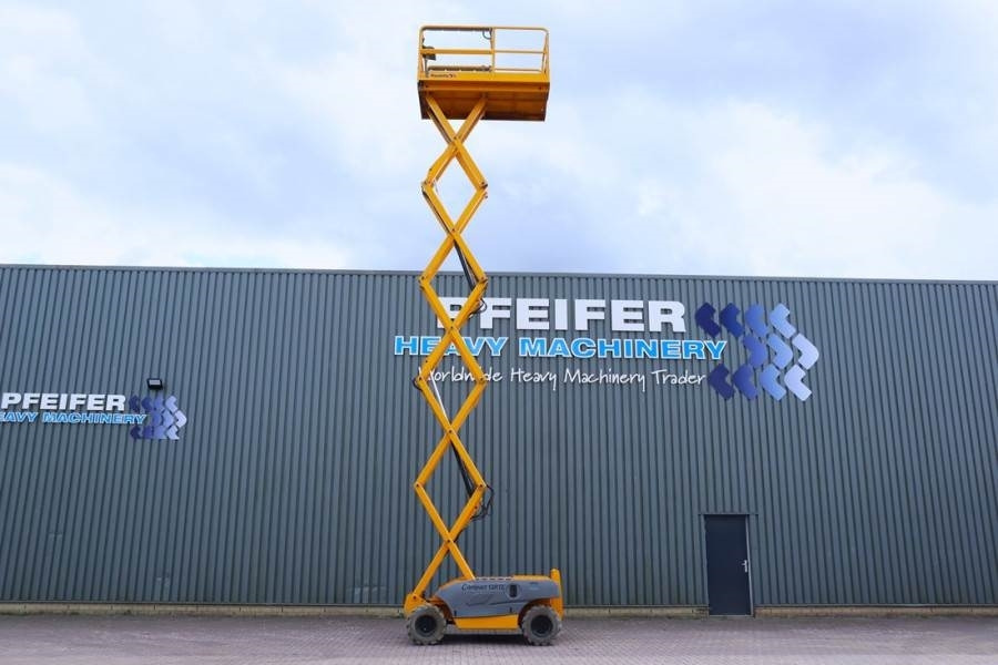 Haulotte Compact 12RTE Electric, 12m Working Height, 450kg - Ngritës gërshërë: foto 3 Haulotte Compact 12RTE Electric, 12m Working Height, 450kg - Ngritës gërshërë: foto 3