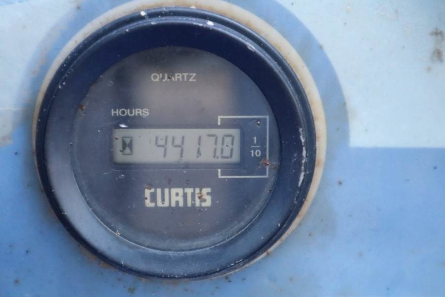 Haulotte H15SX New Tyres, Diesel, 4x4 Drive, 15 Working Hei - Ngritës gërshërë: foto 5 Haulotte H15SX New Tyres, Diesel, 4x4 Drive, 15 Working Hei - Ngritës gërshërë: foto 5