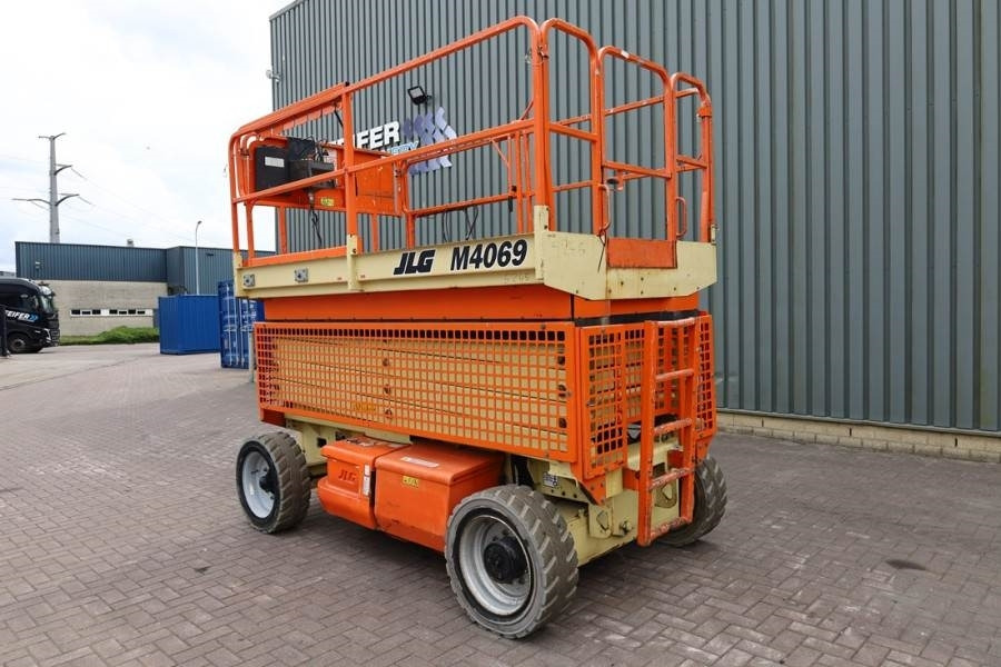 Ngritës gërshërë JLG M4069 Hybrid, 14.2m Working Height, 360kg Capacity: foto 8