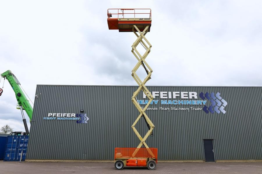 JLG M4069 Hybrid, 14.2m Working Height, 360kg Capacity - Ngritës gërshërë: foto 3 JLG M4069 Hybrid, 14.2m Working Height, 360kg Capacity - Ngritës gërshërë: foto 3