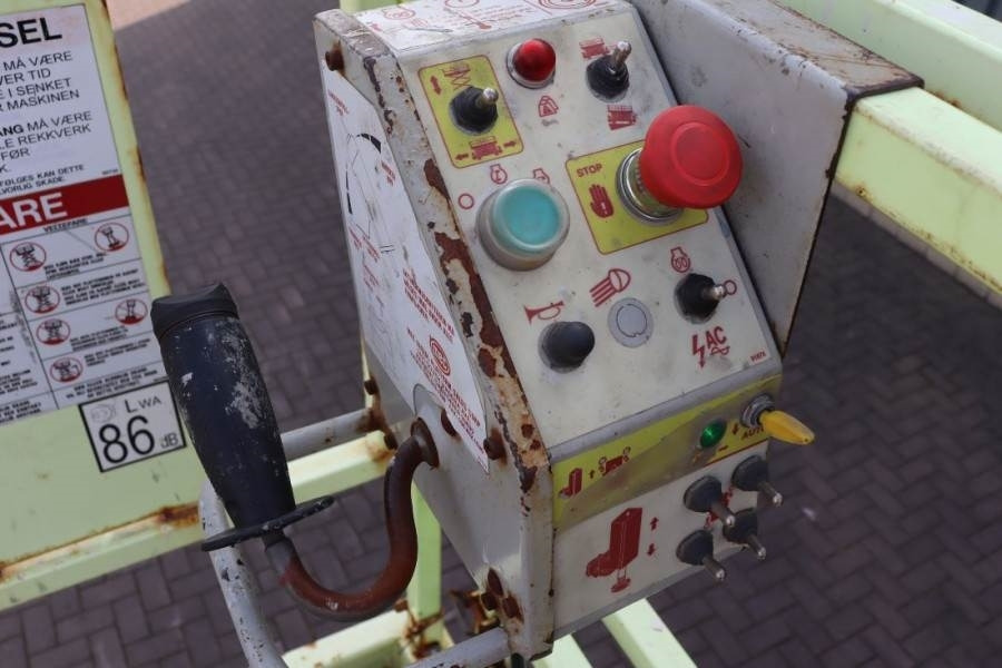 MEC 3392RT-T Diesel, 4x4 Drive, 12m Working Height, 12 - Ngritës gërshërë: foto 5 MEC 3392RT-T Diesel, 4x4 Drive, 12m Working Height, 12 - Ngritës gërshërë: foto 5