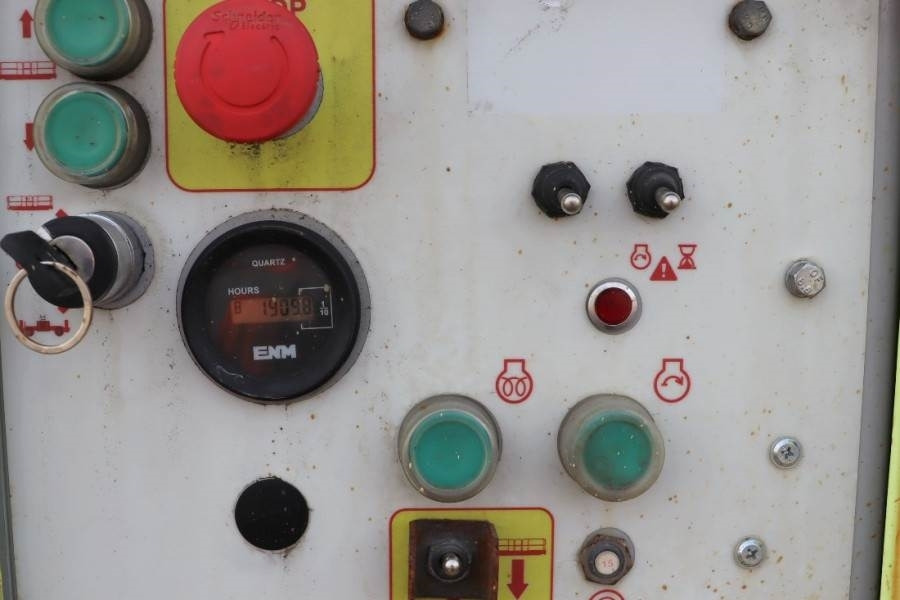 MEC 3392RT-T Diesel, 4x4 Drive, 12m Working Height, 12 - Ngritës gërshërë: foto 5 MEC 3392RT-T Diesel, 4x4 Drive, 12m Working Height, 12 - Ngritës gërshërë: foto 5