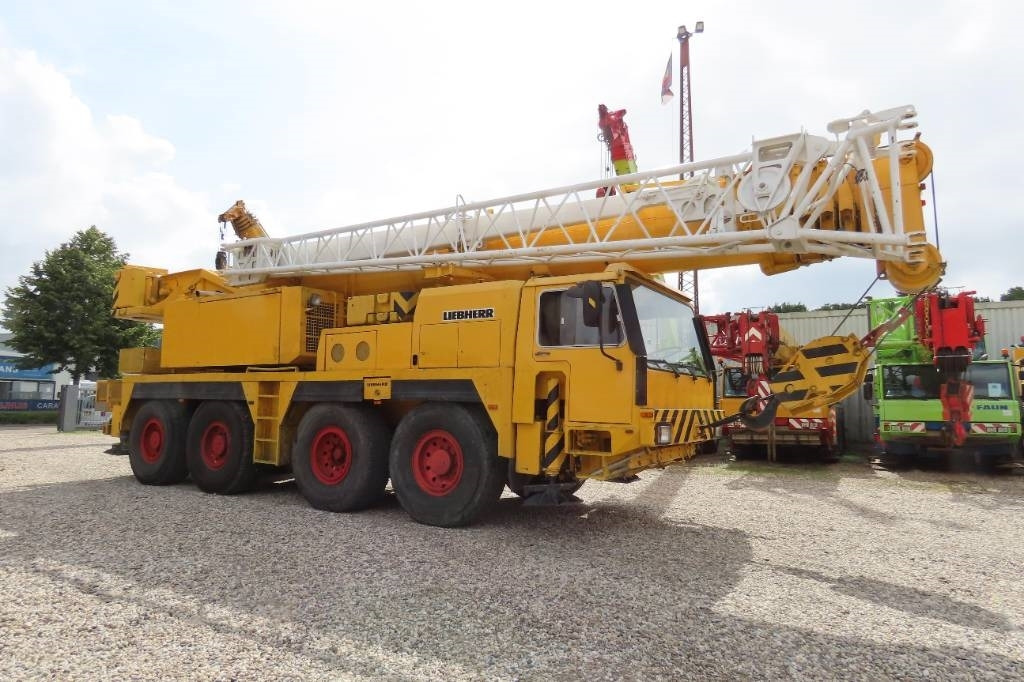 Liebherr LTM 1070-1 - Vinç për të gjitha terrenet: foto 2 Liebherr LTM 1070-1 - Vinç për të gjitha terrenet: foto 2
