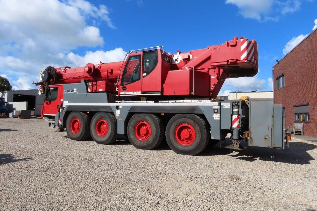 Liebherr LTM 1070-4.2 - Vinç për të gjitha terrenet: foto 4 Liebherr LTM 1070-4.2 - Vinç për të gjitha terrenet: foto 4