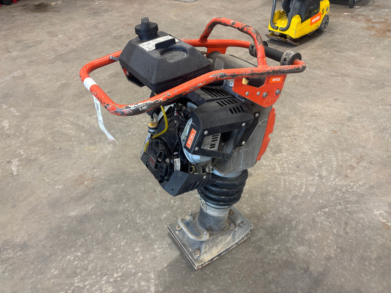 Bobcat R68 Power - Pllakë vibratori: foto 1 Bobcat R68 Power - Pllakë vibratori: foto 1