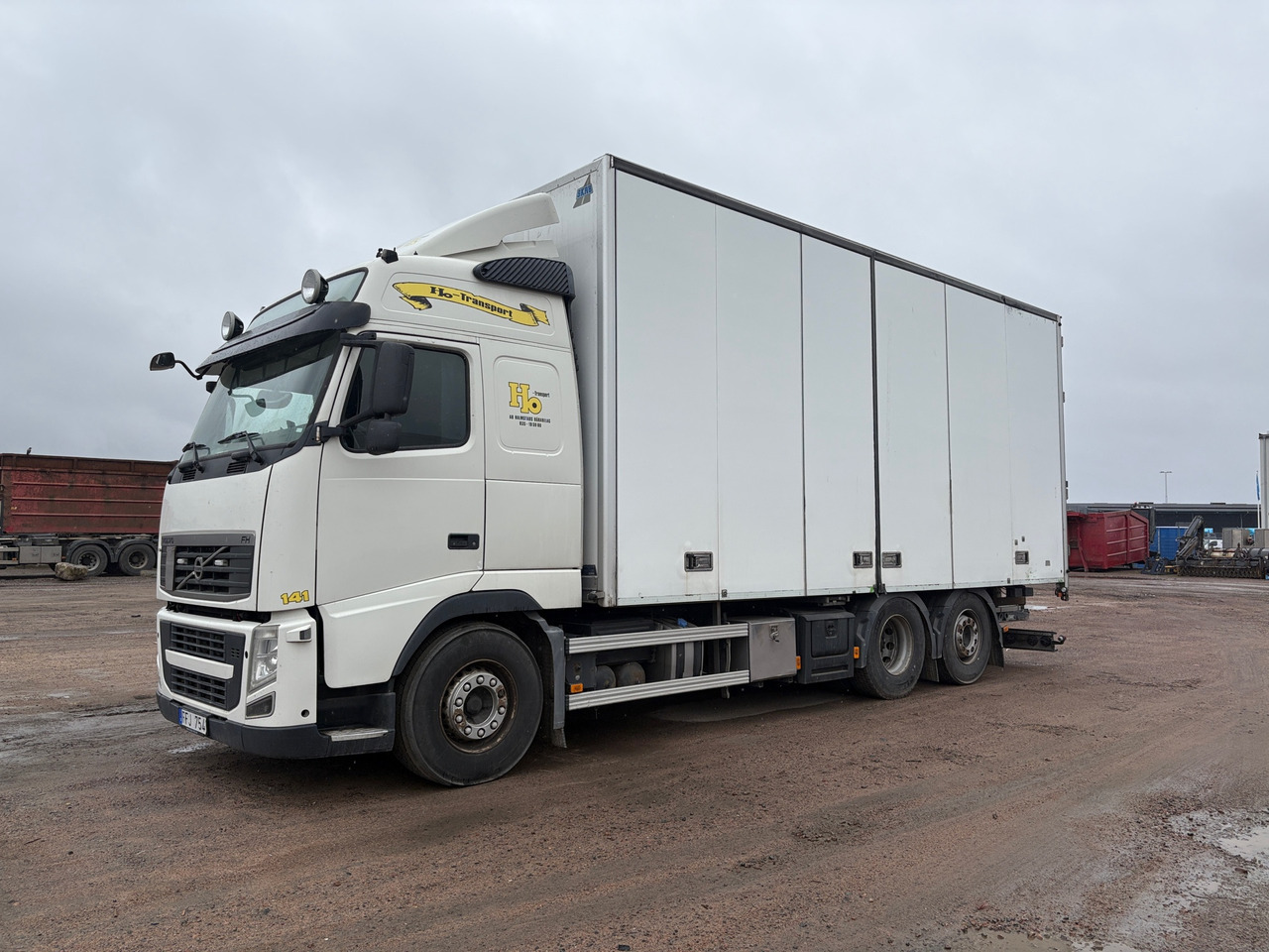 Volvo FH 6x2 - Kamioni: foto 1 Volvo FH 6x2 - Kamioni: foto 1