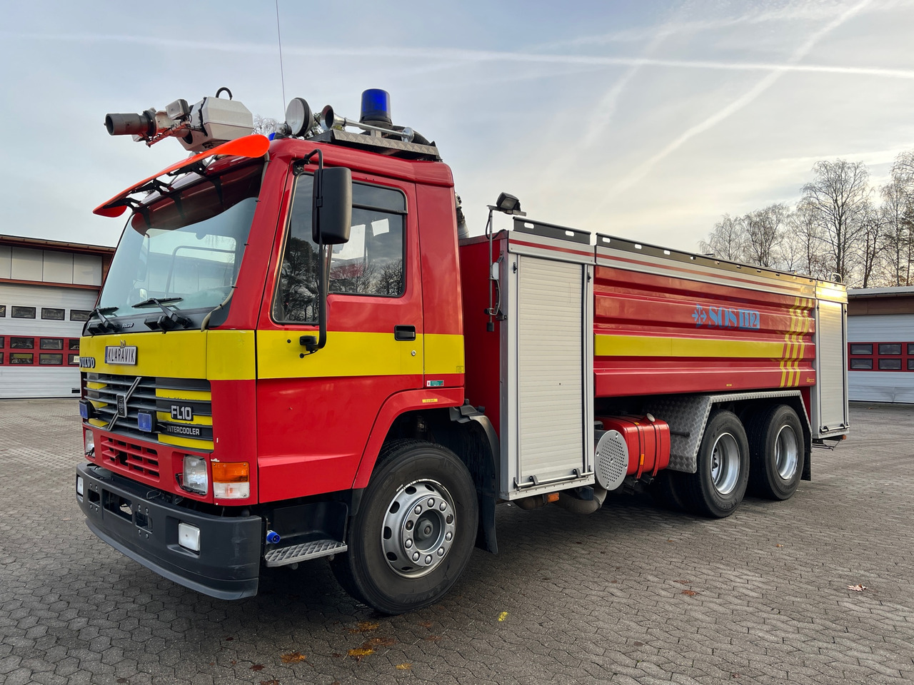 Volvo FL10 6x2 - Kamioni: foto 1 Volvo FL10 6x2 - Kamioni: foto 1